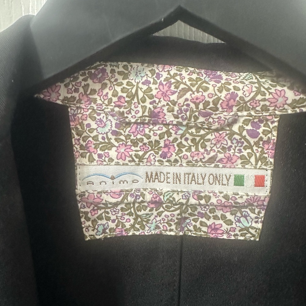 Animo Women’s Show Jacket - Picture 3 of 5